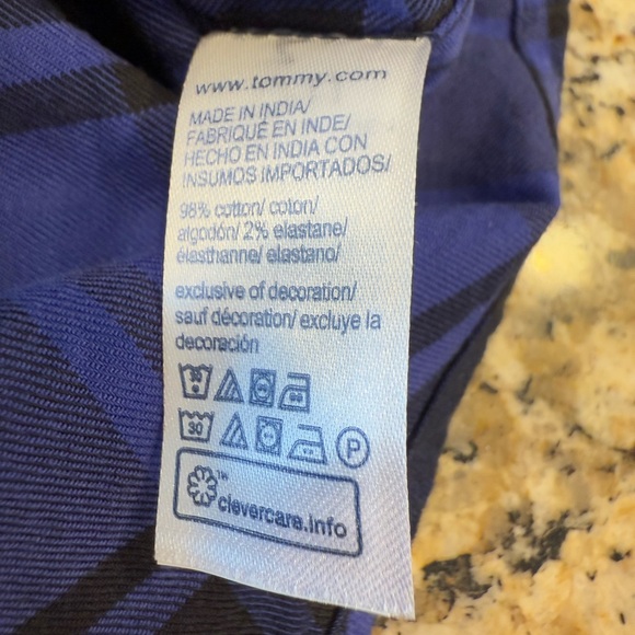 Tommy Hilfiger Blue & Black plaid flannel long sleeve button up SZ M - Picture 8 of 13